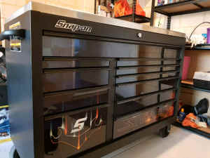 Snap on toolbox 55 plus work bench 