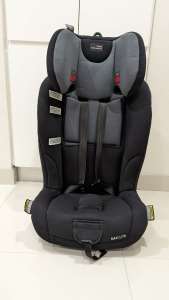 Britax Safe N Sound Maxi Lite car seat