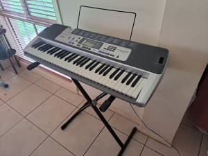 Casio LK-100 Electronic Keyboard with Adjustable Stand