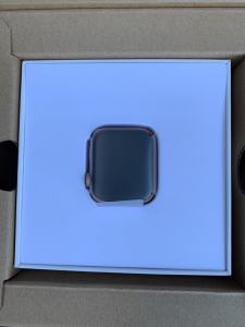 Apple watch series 4 brand new