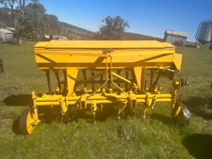 Connor Shea linkage seed drill