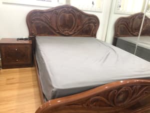 Wanted: Italian double sized bed set