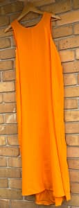 NWT SUSSAN Ladies Long lenght short sleeve Mandarin Colour Size 16