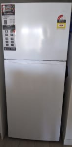 Chiq fridge 435L white colour