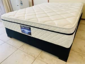 Near new super dream queen ensemble ( base and mattress) can deliver