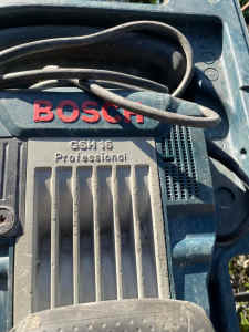 Bosch GSH16 jack hammer
