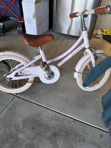 Banwood pastel pink 12ish bicycle
