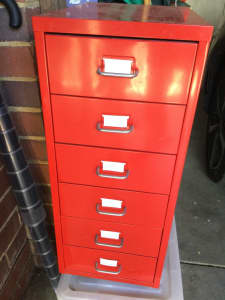 RED TIN 6 DRAW CABINET