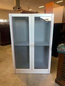 White display cabinet