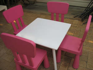 Kids Table and Chairs (4) Mammut