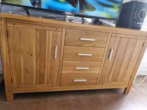 Timber dresser/TV cabinet 
