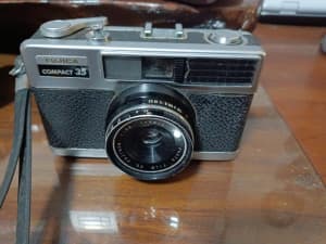 Fujica compact 35mm camera 1979