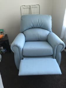 $200 - baby blue single seat recliner with fabric material