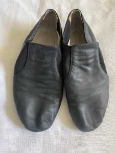 Girls Bloch Black Leather Jazz Shoes Size 7