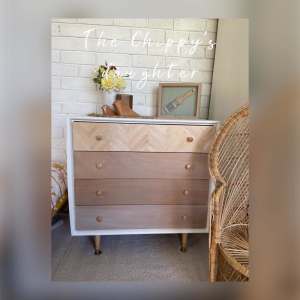 Vintage Mid Century Alrob Chest of Drawers