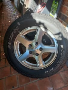 Wheels to suit Jeep (4)