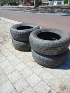 Free Four wheel drive tyres Dunlop AT 285/60 R 18 Suit Land Cruiser