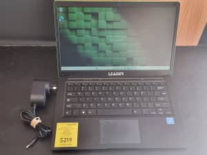 Leader Windows 11 laptop SC403
