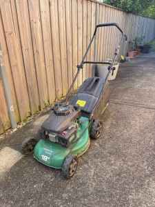 Perfectly working lawn mower 19”