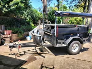 7X4 off road trailer as new