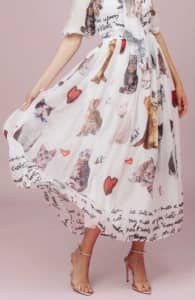 Cat design dress, Brand New , Brought in the USA , lots of photos