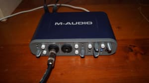 M-AUDIO FAST TRACK PRO MOBILE 4x4 USBMIDI AUDIO INTERFACE WITH PREAMP