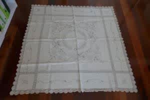Beautifully made vintage lace and embroidered supper cloth. As new.
