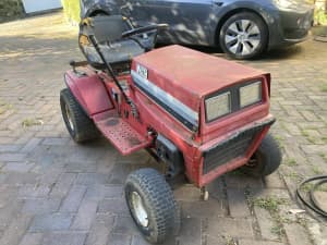 Victa Ride on Mower Needs Work Runs and Drives