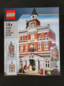 LEGO 10224 Town Hall Modular Building