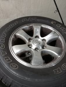 Toyota Prado wheels and tyres