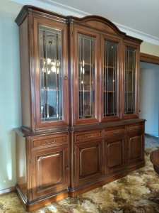 Dining Room Retro Vintage-Style Display Cabinet
