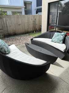 Free outdoor couch and coffee table!