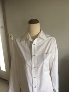 Wanted: Men’s White Long Sleeved Shirt Size Small