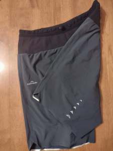 KATHMANDU performance/running shorts for men, size M, black/grey