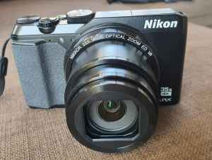 Compact camera Nikon Coolpix A900 20MP, Super-Zoom 35x, 4K, WIFI
