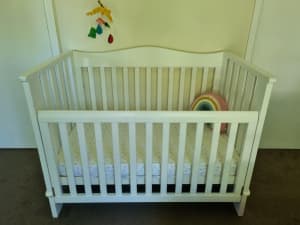Boori Country Collection Baby Cot