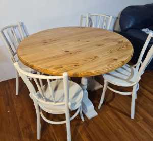Hampton style dining table and 4 chairs