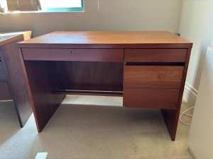Antique look hard wood desk with 4 drawers