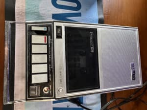 Vintage national Panasonic portable cassette player/ recorder