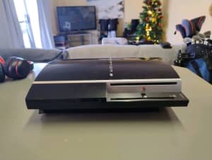 PS3 40gb wont turn on .. For parts or repair
