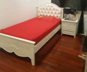 Bedroom furniture - 3pc White (Bed mattress side table)