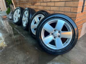 Holden 17 Inch Alloy Wheels with Very Good Tyres *Delivery*