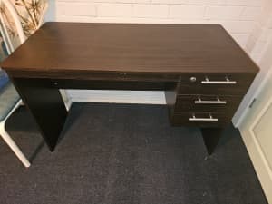 Desk with lock top draw