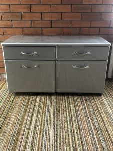 Desk with draws