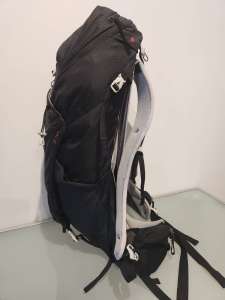 Gregory Z30 Hiking Walking Travel Day Pack Backpack Rucksack 30L

