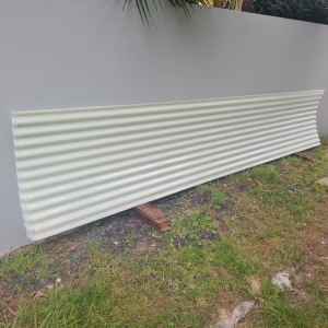 2400 GSM Opal Fibreglass roofing sheets, 4 x 4.650m. $200.00 for the l