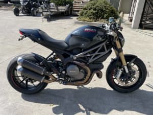 DUCATI 1100 MONSTER 1100M 09/2012 MDL 49590KMS PROJECT MAKE AN OFFER