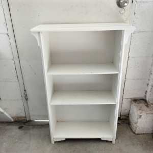 Small white timber bookcase. Size in pics 