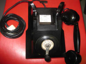 Vintage Bakelite Crank Telephone