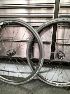 DT Swiss road bike wheels (disc/thru axle)